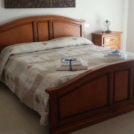 "La Casa Di Mariagrazia" Rooms Con Cucina Condivisa E Terrazza Саммикеле-ди-Бари Экстерьер фото