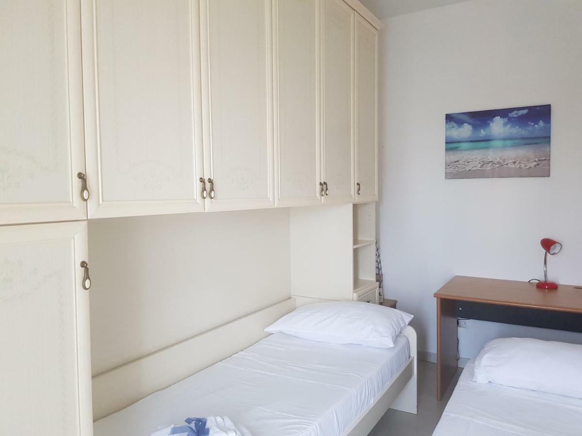 "La Casa Di Mariagrazia" Rooms Con Cucina Condivisa E Terrazza Саммикеле-ди-Бари Экстерьер фото