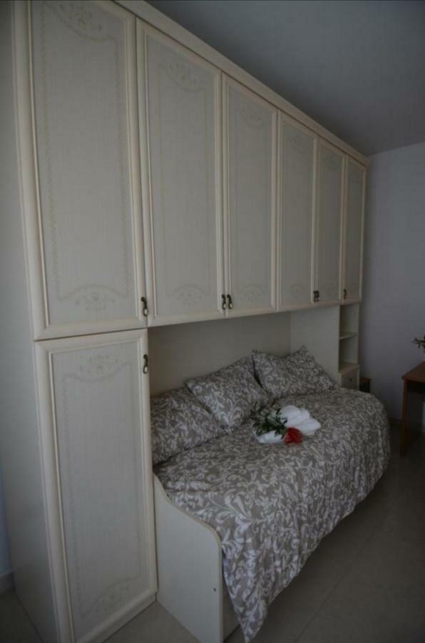 "La Casa Di Mariagrazia" Rooms Con Cucina Condivisa E Terrazza Саммикеле-ди-Бари Экстерьер фото