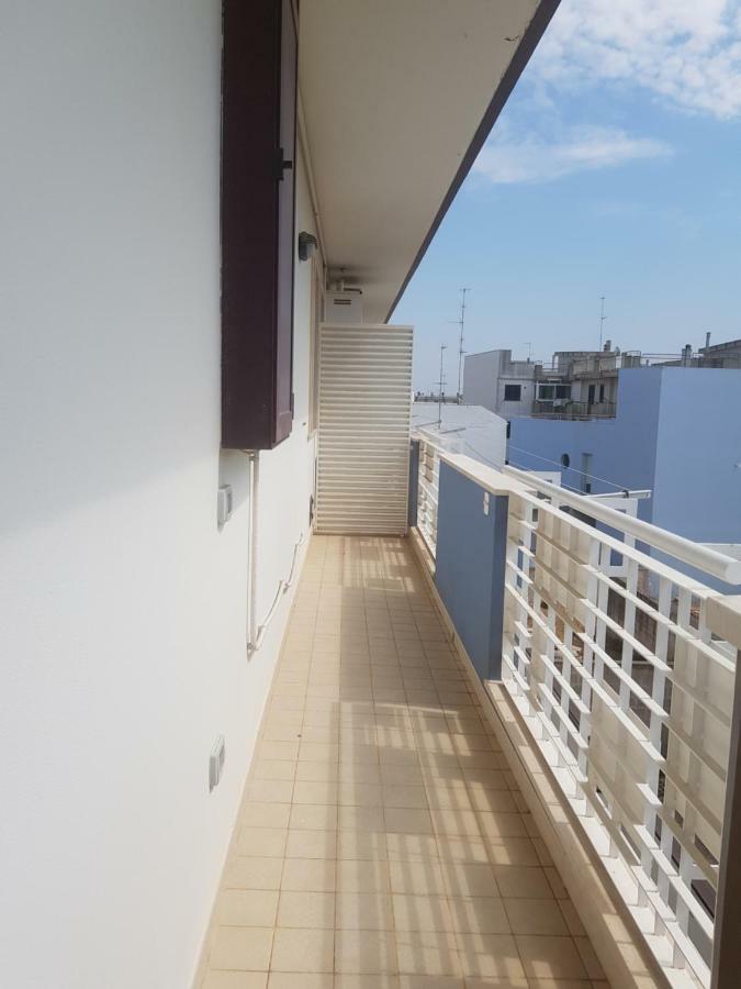 "La Casa Di Mariagrazia" Rooms Con Cucina Condivisa E Terrazza Саммикеле-ди-Бари Номер фото